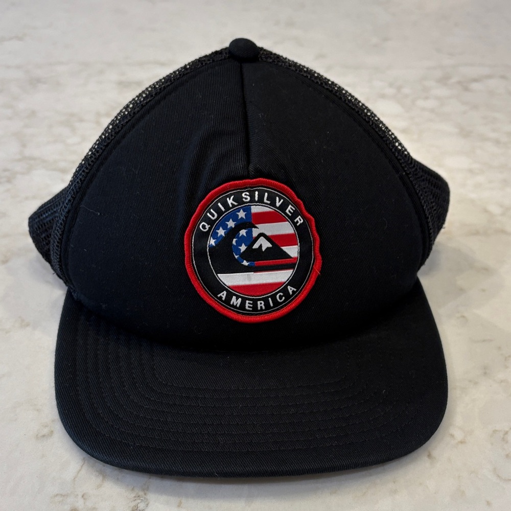 Quiksilver Black trucker hat